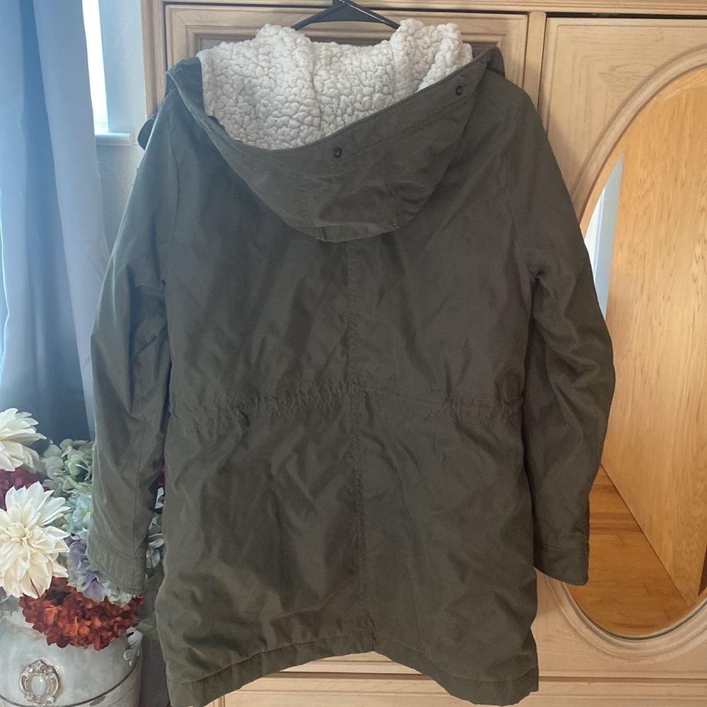 Winter Coat - Picture 8 of 8